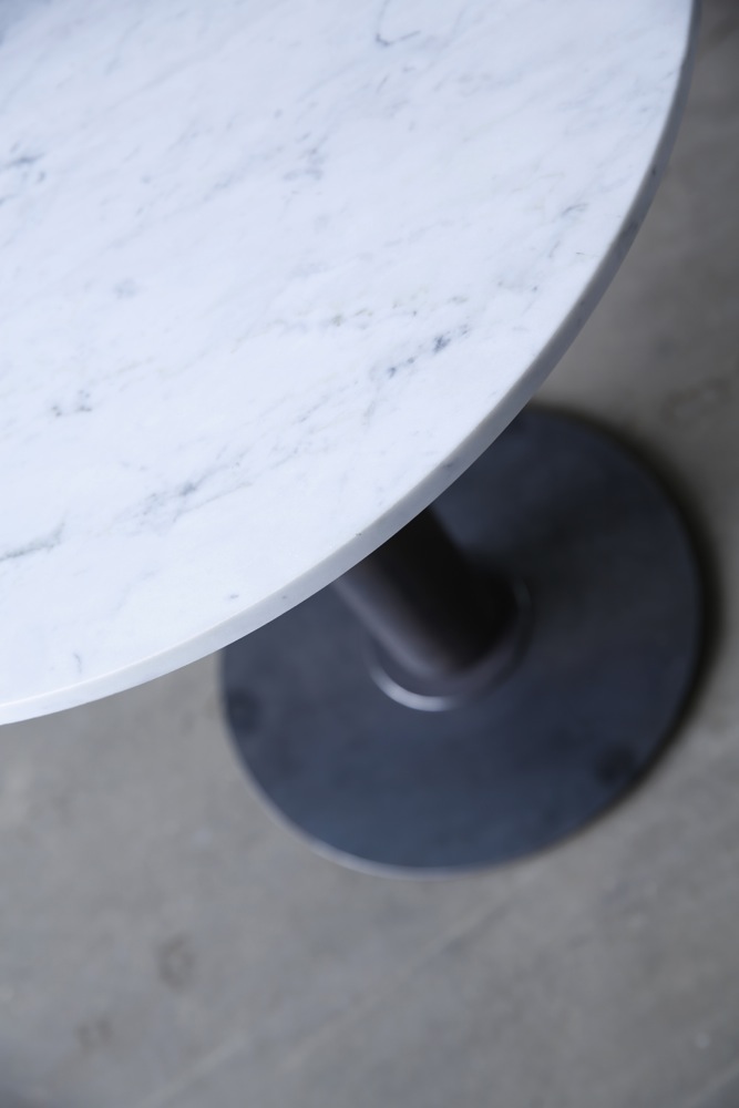 Apollo - a café table in marble, teak or oak by Heerenhuis