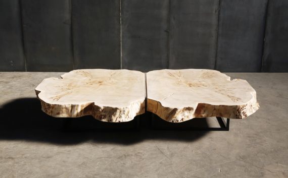 Poplar coffee table – made to measure in Swamp Poplar by Heerenhuis