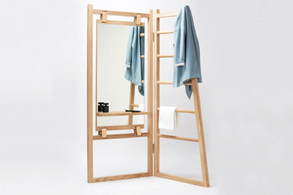 Le Valet clothing & accessories stand by La Fonction
