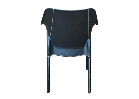 Capiata armchair (rear view) in black leather by Sol & Luna