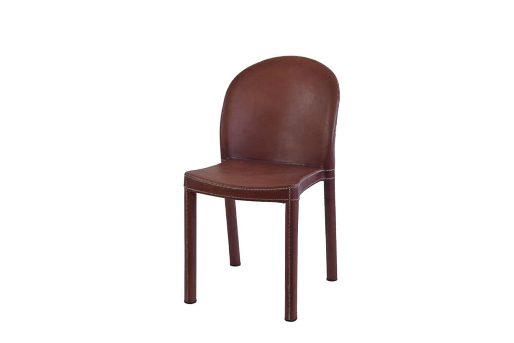 Round chair in brown leather by Sol&Luna