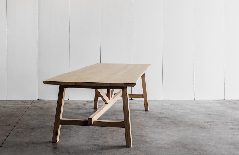 Larbus table by Heerenhuis: made from solid oak