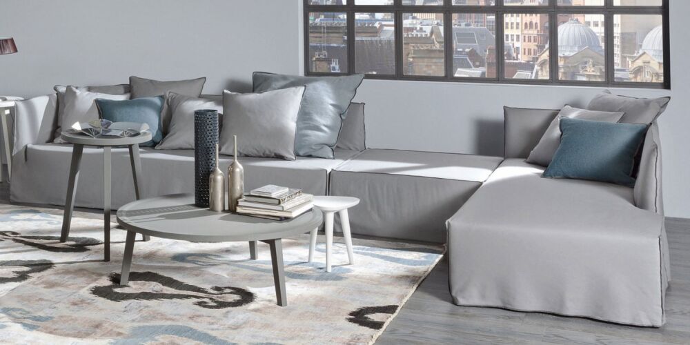 Ghost 22L sofa + Ghost 26P pouf + Ghost 20L chaise by Gervasoni