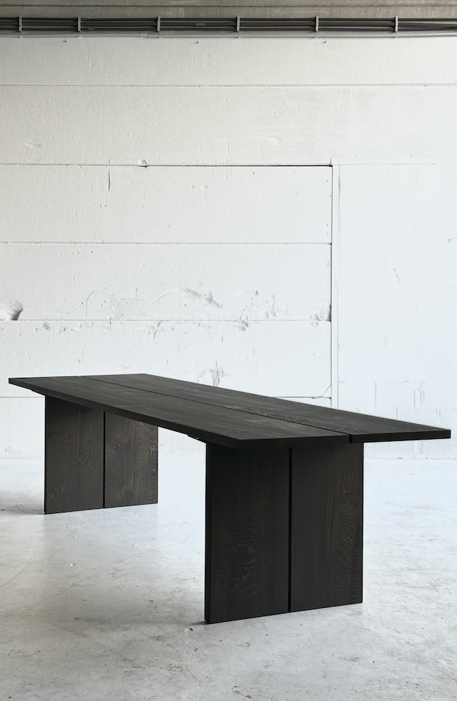 Doppio table by Heerenhuis: made from solid oak with brass